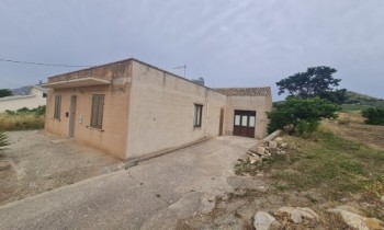 Vendesi caseggiato Chiesanuova